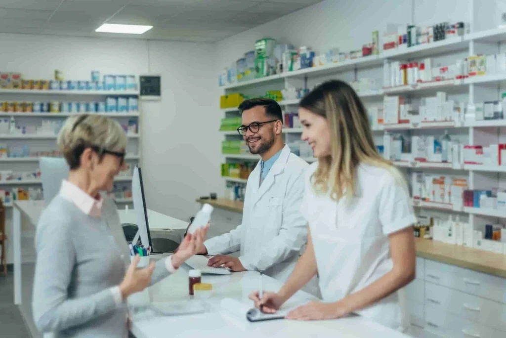 pharmacist-working-on-a-computer